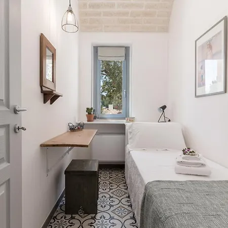 Borgo Altobello Guest house *
